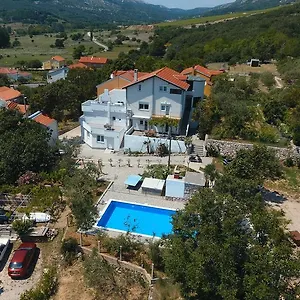  Apartament M